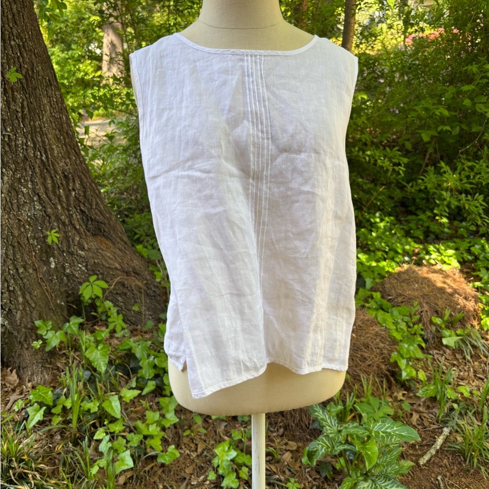 Eileen Fisher White Boxy Sleeveless Tank
